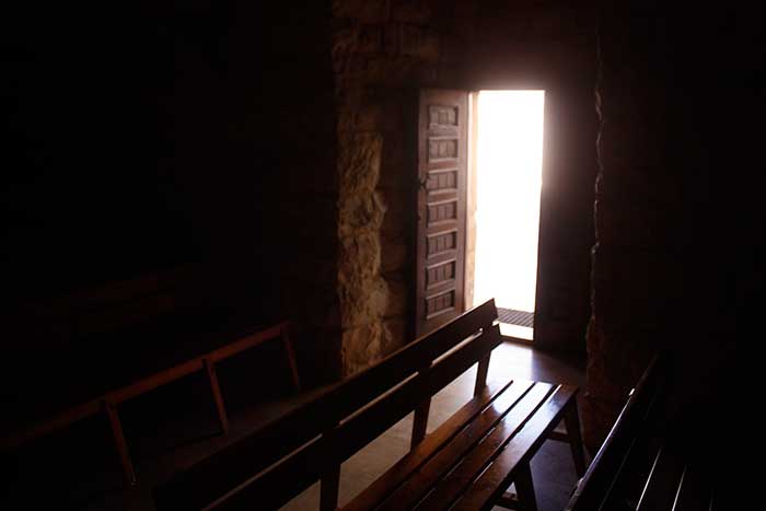 كنيسة سيدة البشارة العجائبية _ بعبدا-14